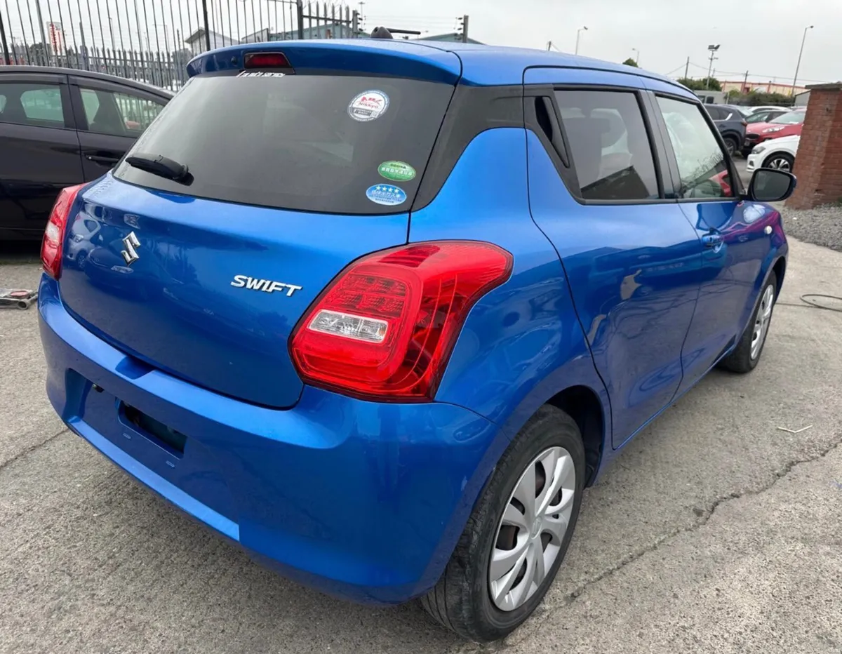 2017 Suzuki Swift 2017 1.2 automatic/ only 49k km. - Image 4