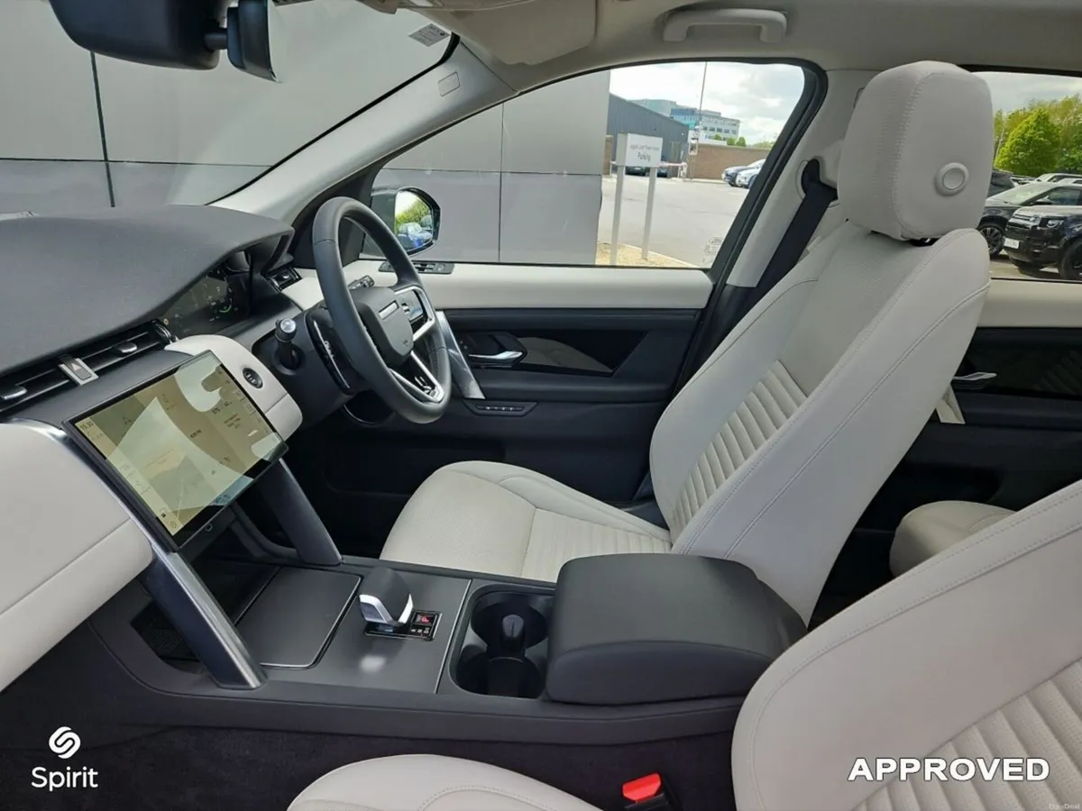 Land Rover Discovery Sport 1.5 I3 PHEV 309 PS AWD - Image 3