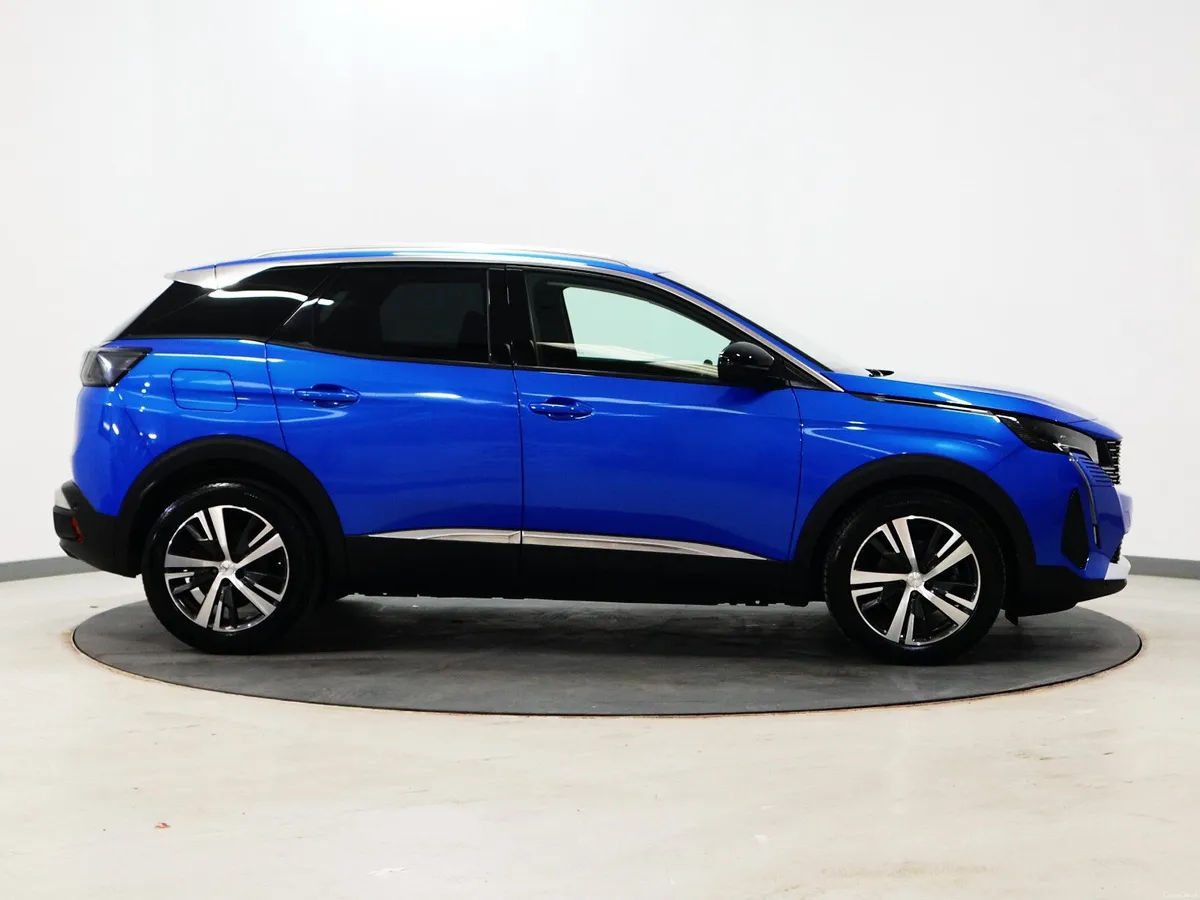 *53* 2023 Peugeot 3008 1.2 ALLURE - Image 3