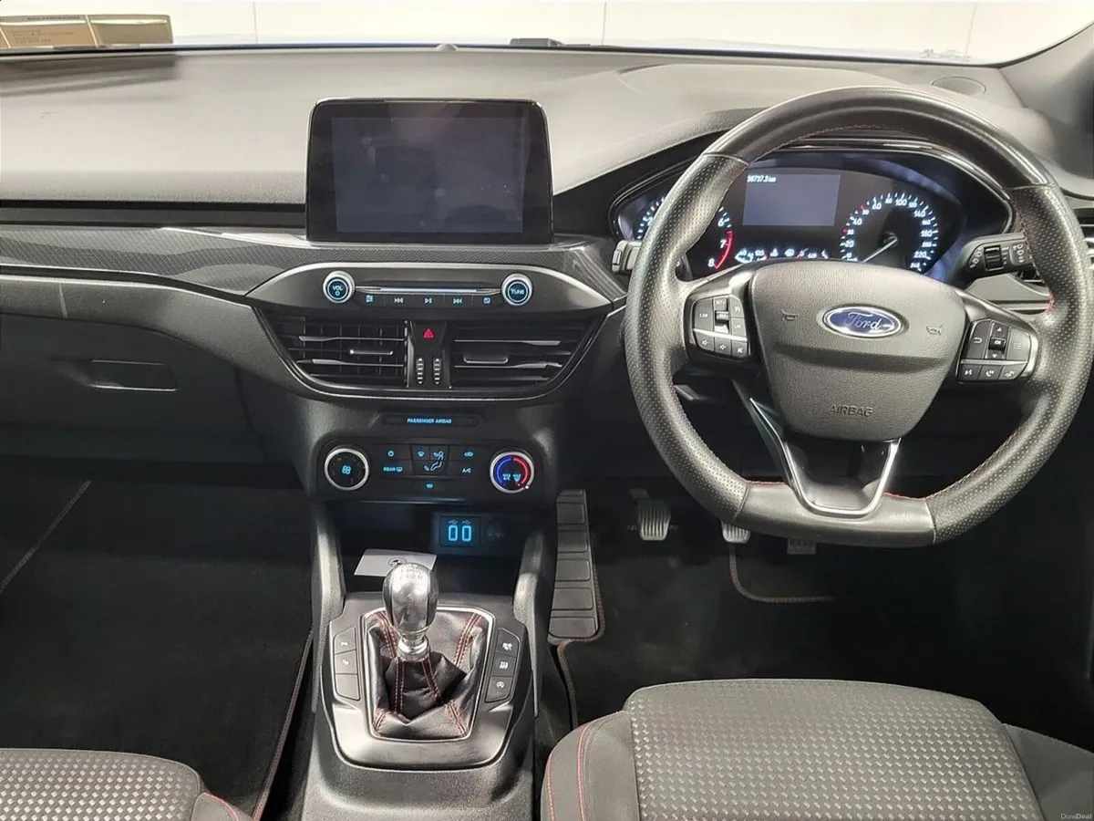 Ford Focus 1.0T EcoBoost Hybrid 125PS ST-Line - Image 4