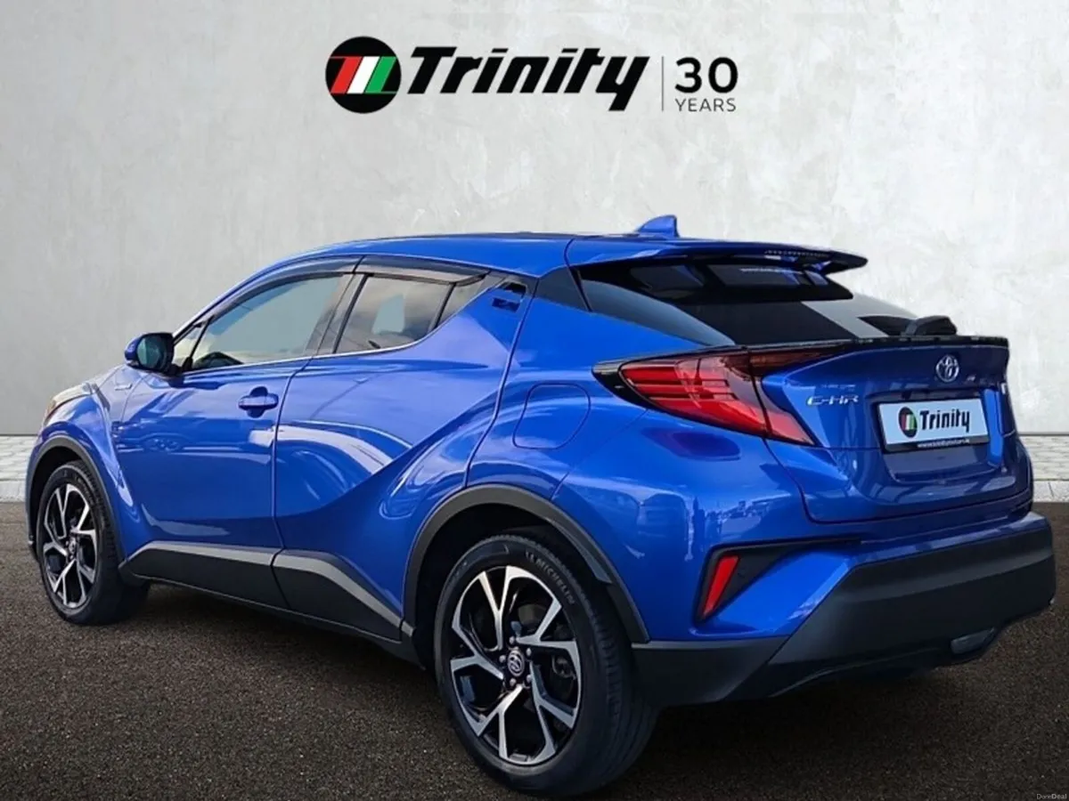 Toyota C-HR ** LOW MILEAGE ** 1.8 HYBRID ** TRINIT - Image 3