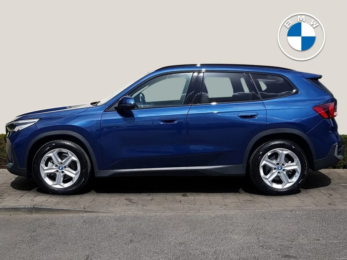 BMW iX1 eDrive20 Sport - Image 3