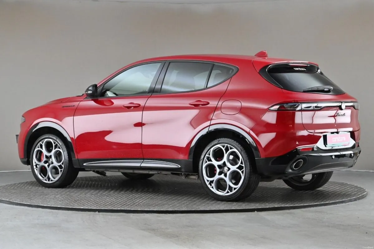 Alfa Romeo Tonale 1.3 SPECIALE 280BHP PHEV AWD - Image 6