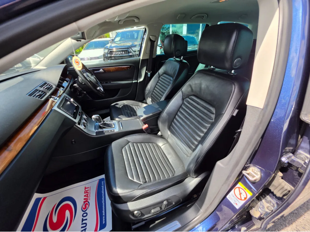 Volkswagen Passat ESTATE ( 132 REG FULL QUILTED LE - Image 5