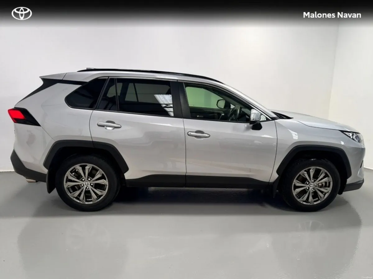 Toyota RAV4 RAV4 HYBRID SOL 4DR AUTO - Image 3