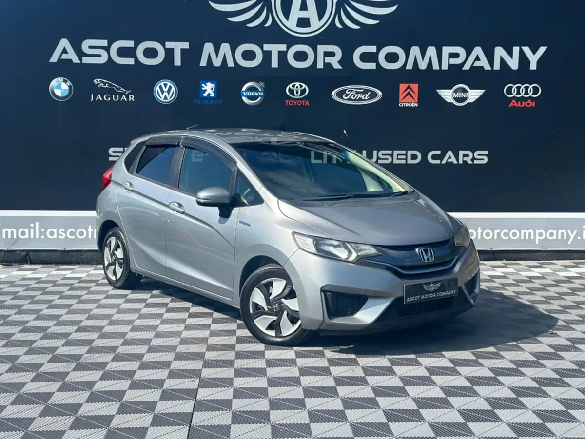 Honda Fit Hybrid - Image 2