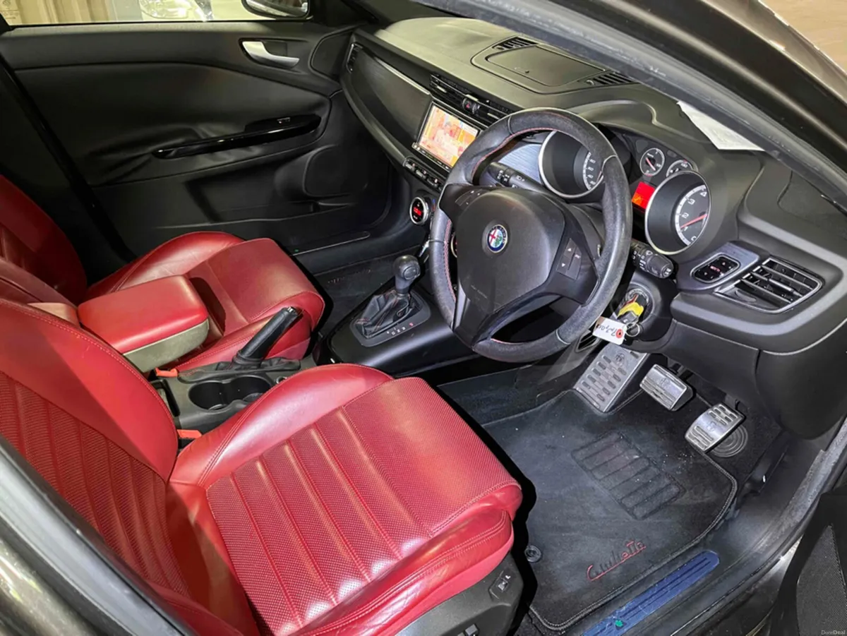 Alfa Romeo Giulietta €7950! 2014 ALFA ROMEO GIULIE - Image 3