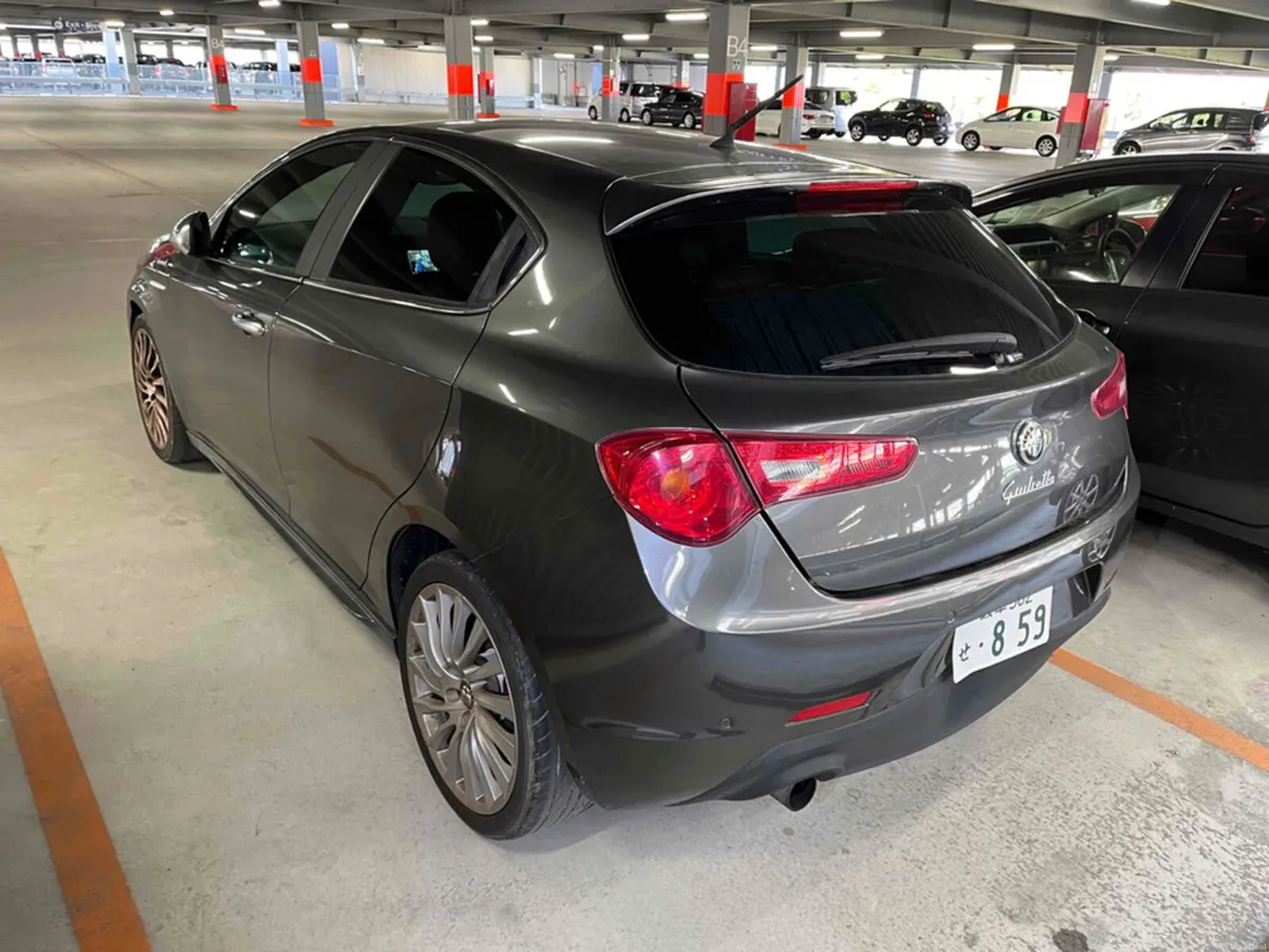 Alfa Romeo Giulietta €7950! 2014 ALFA ROMEO GIULIE - Image 2