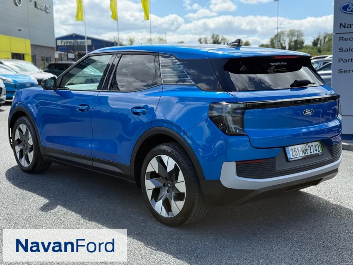 Ford Explorer Premium RWD 82kWh -  Extended Range - Image 2