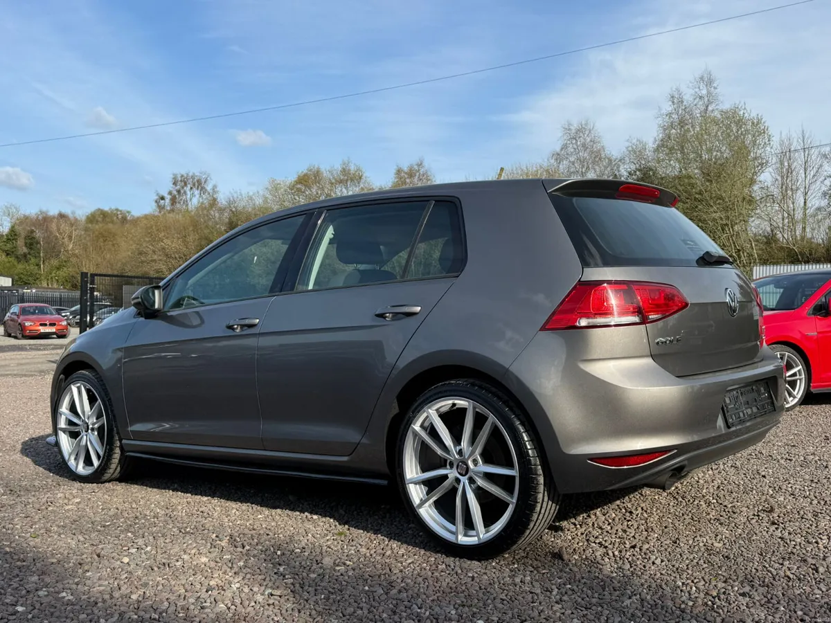 Volkswagen Golf 2014 - Image 4
