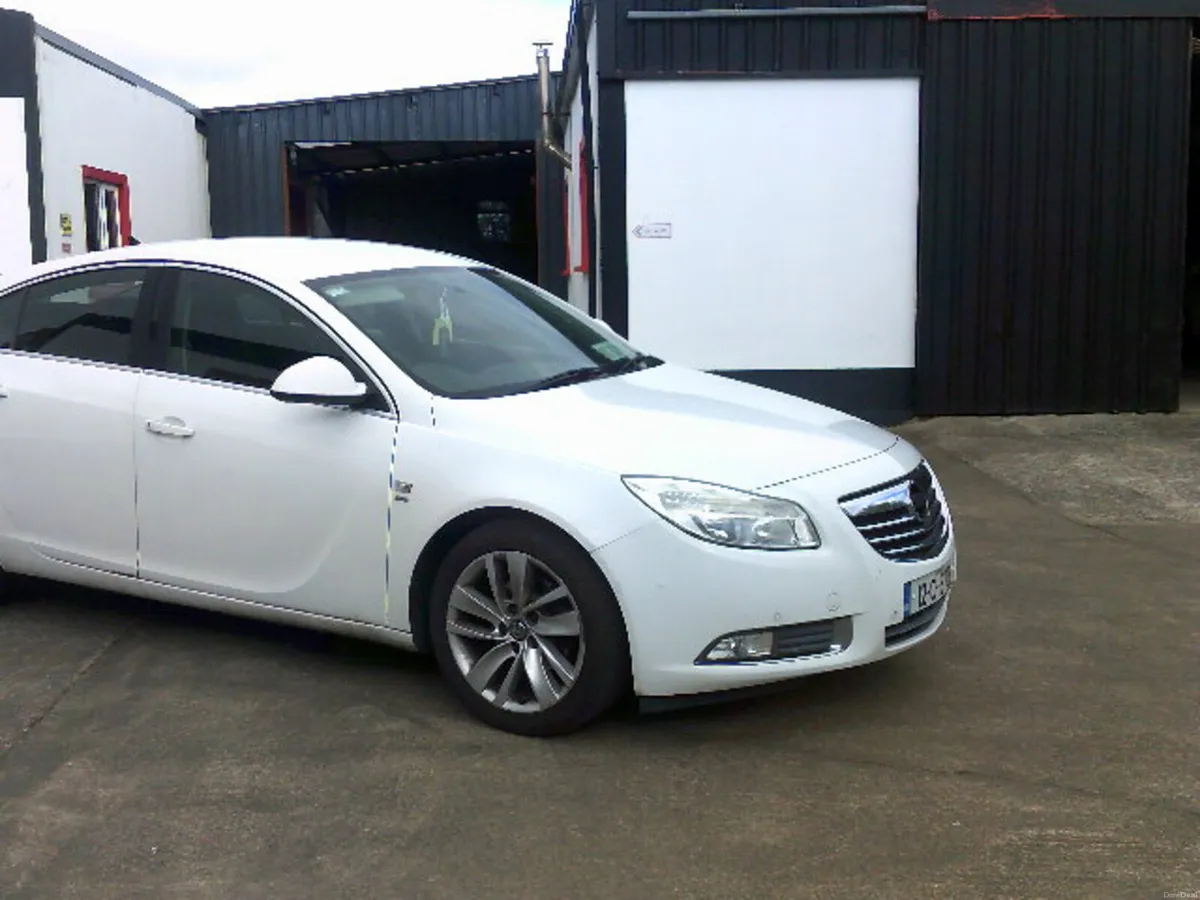 Vauxhall Insignia 2012 - Image 1