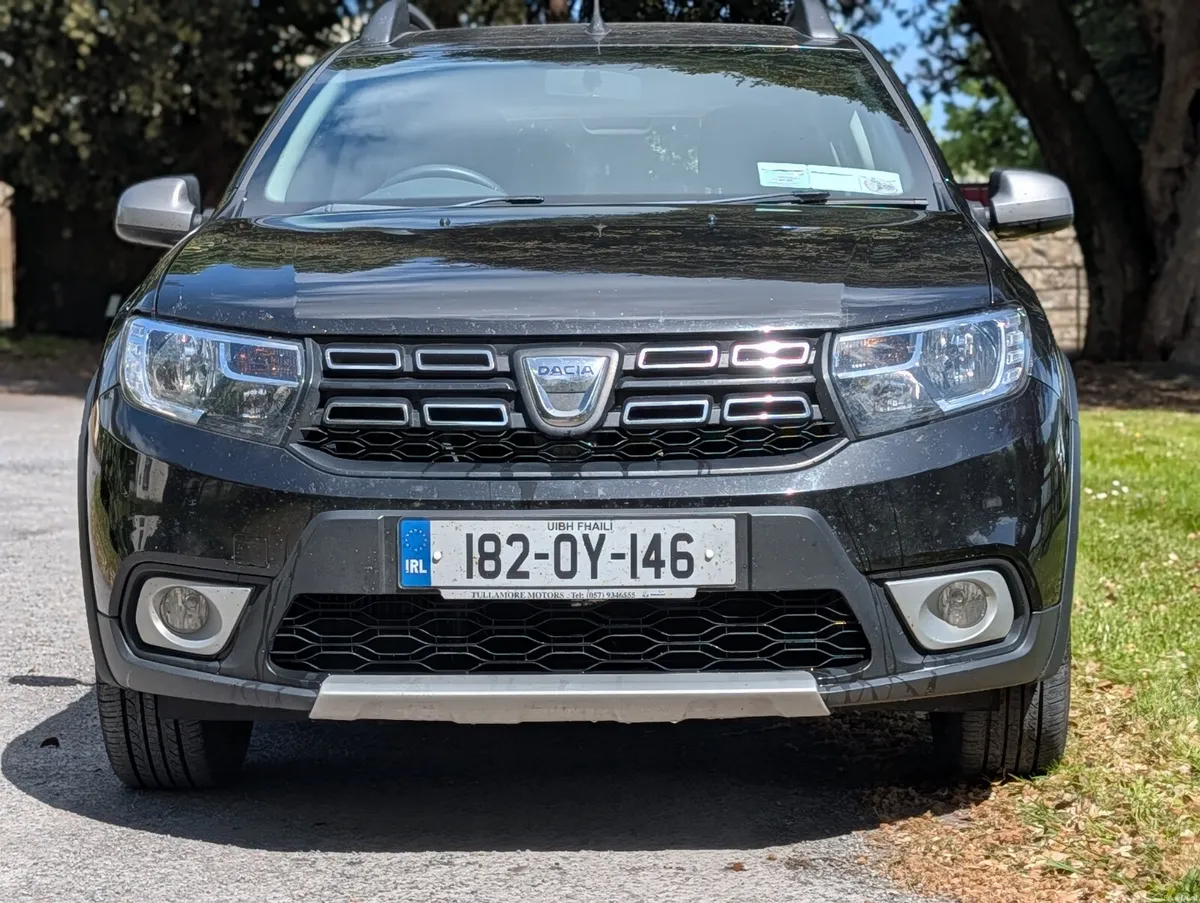 2018 Dacia Sandero Stepway warranty available - Image 2
