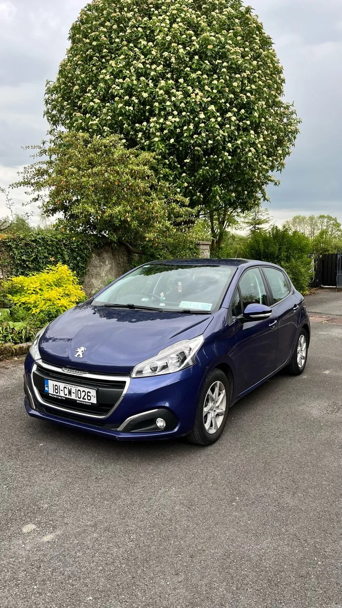 Peugeot 208 2018 1.2 petrol 143,000km - Image 2