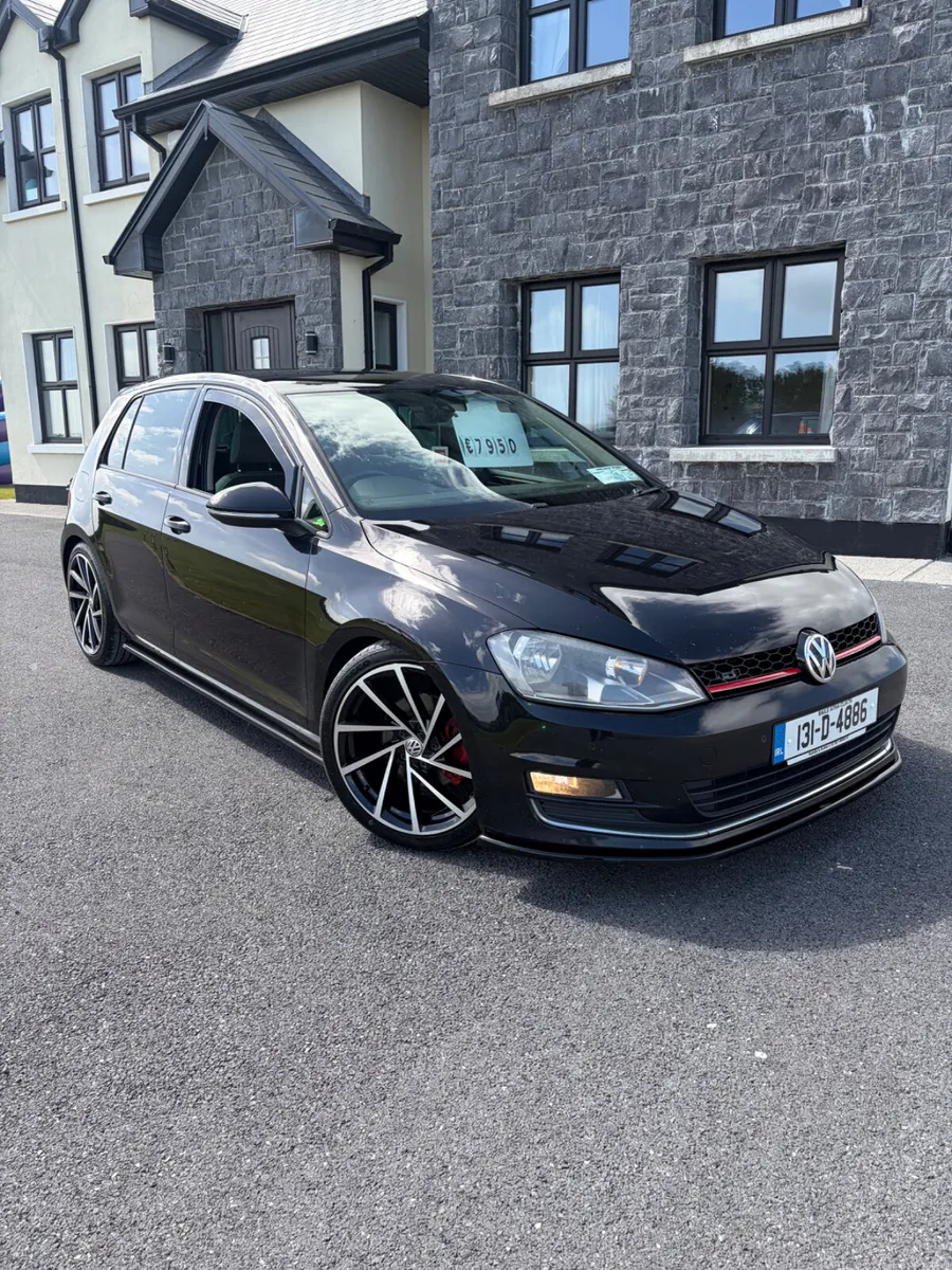 Volkswagen Golf 2013 - Image 1