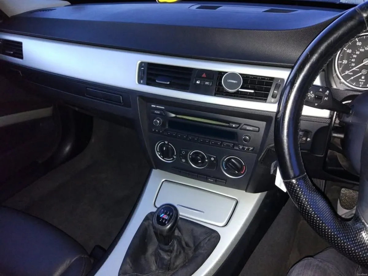 BMW 3-Series 2008 - Image 3