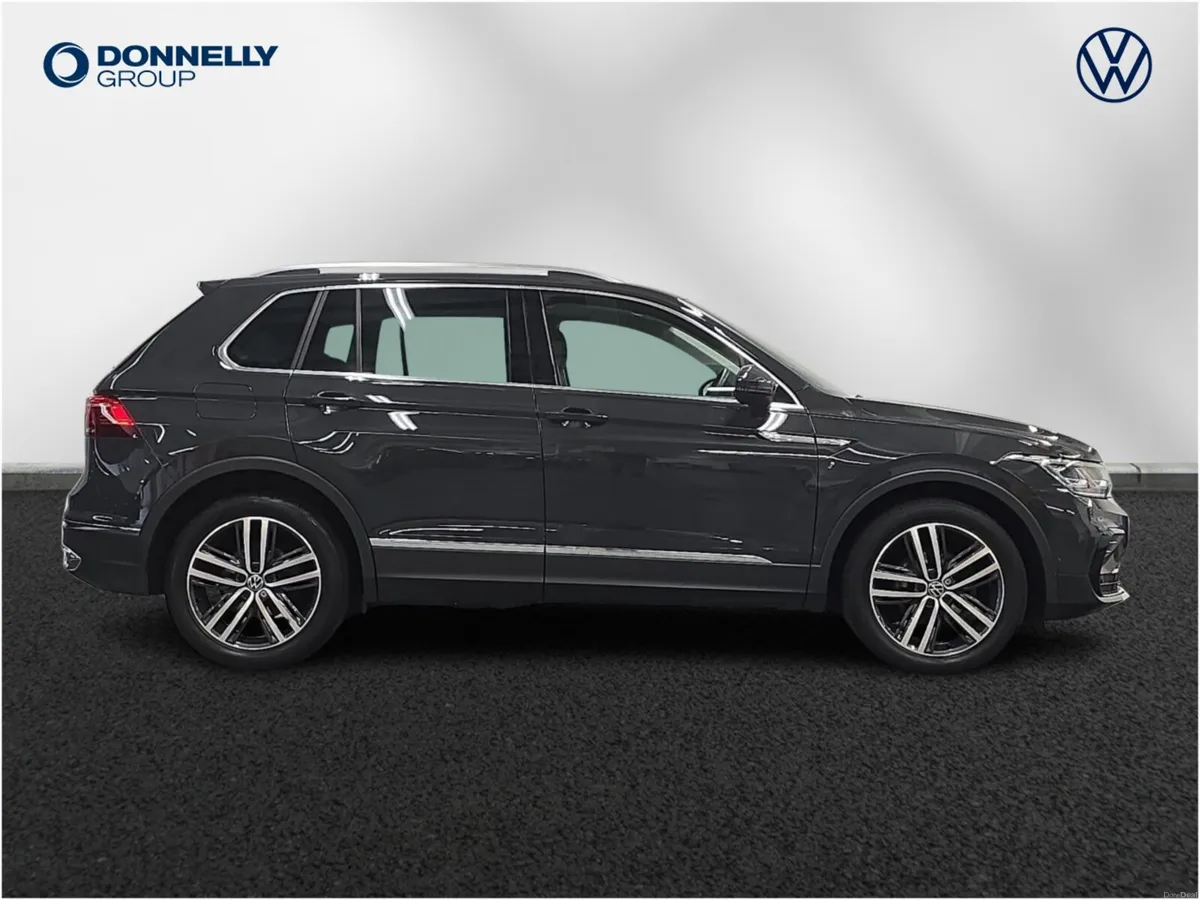 Volkswagen Tiguan Diesel Estate Elegance - Image 4