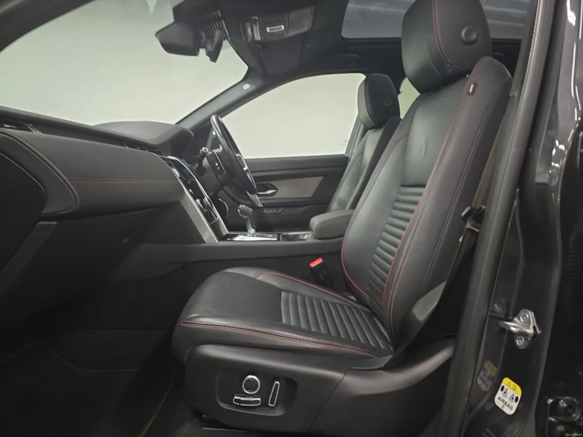 Land Rover Discovery Sport Sw R-Dynamic SE - Image 3