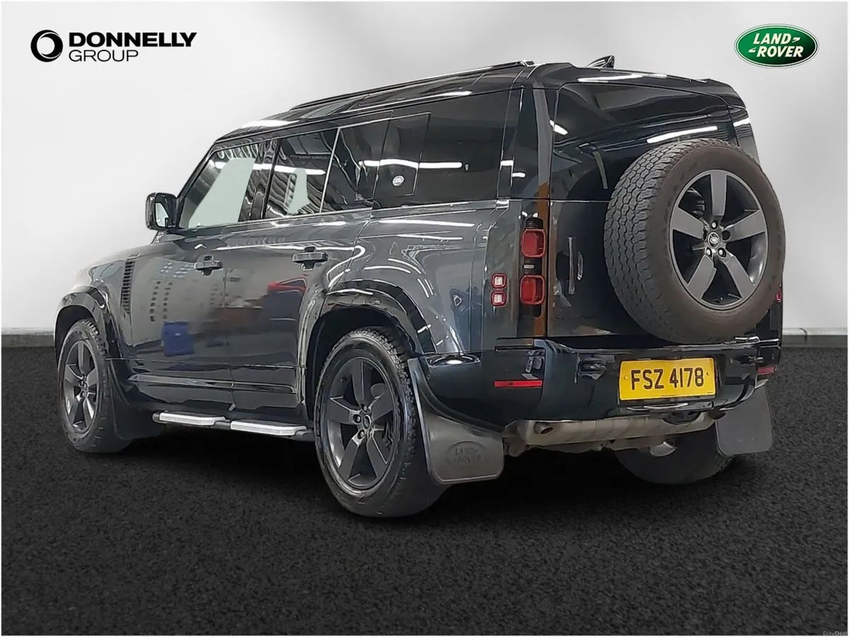 Land Rover Defender Estate X-Dynamic HSE - Image 2
