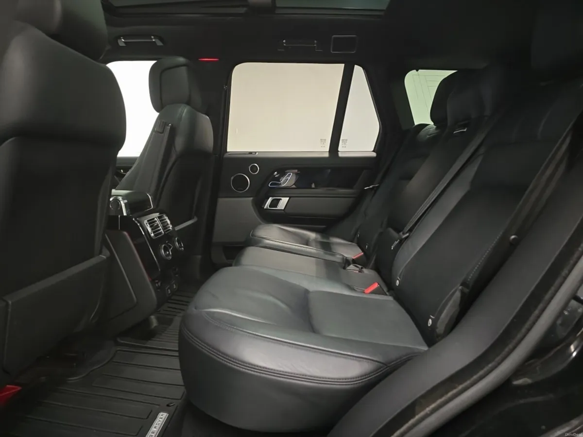 Land Rover Range Rover Diesel Estate Vogue SE - Image 4