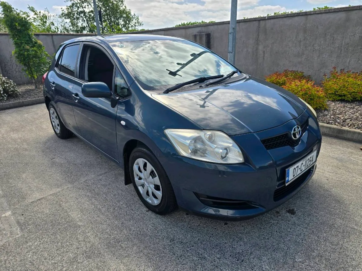 Toyota Auris 1.4 Petrol Nct 02/27 - Image 2