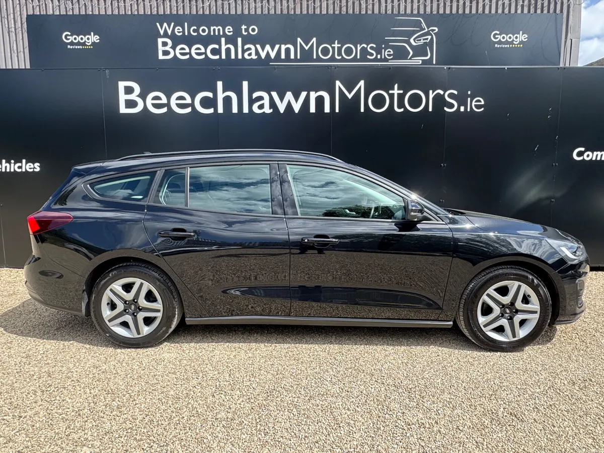 FORD FOCUS 1.5 TDCI 120 PS CONNECTED AUTO ESTATE - Image 2
