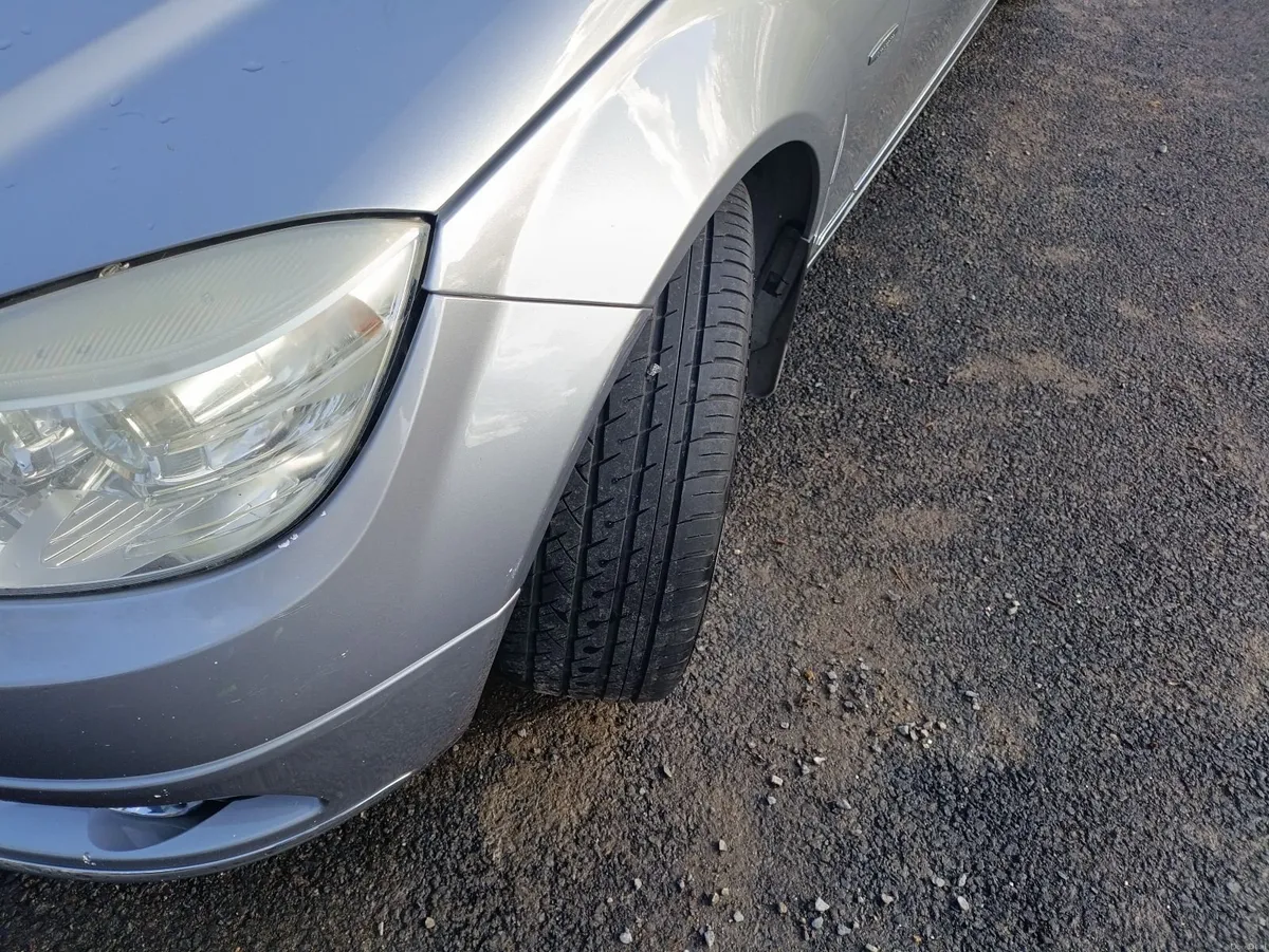 Mercedes-Benz C-Class 2007 - Image 3