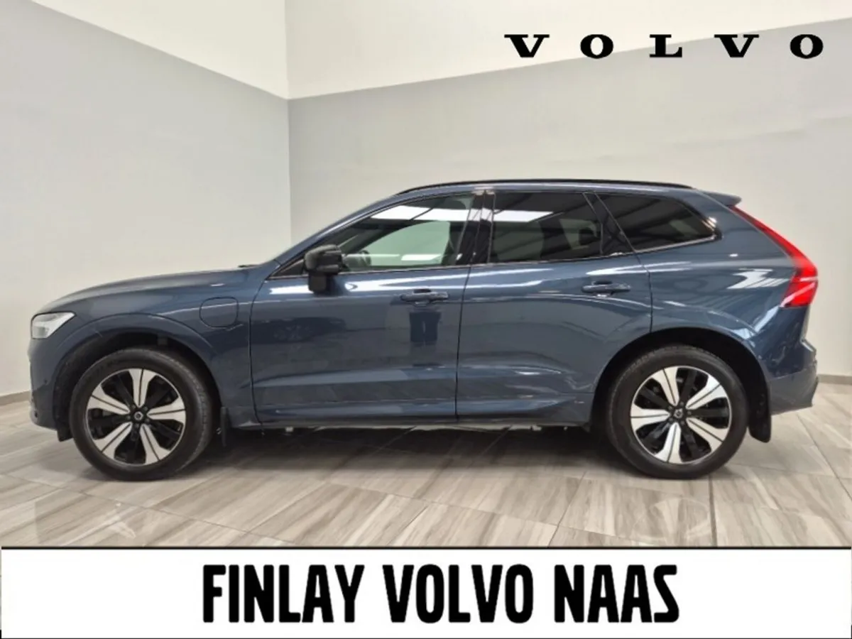 Volvo XC60 2 year warranty XC60 Plus Dark PHEV - Image 5