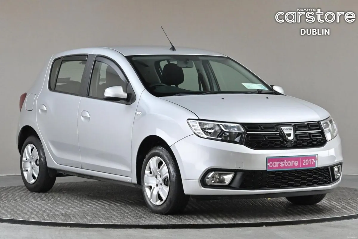 Dacia Sandero 1.0 SCE SIGNATURE 5SPD **SAT NAV**RE - Image 1