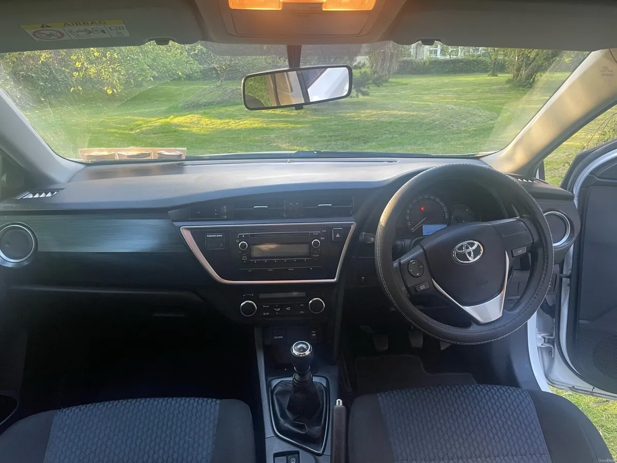 Toyota Auris - Image 4
