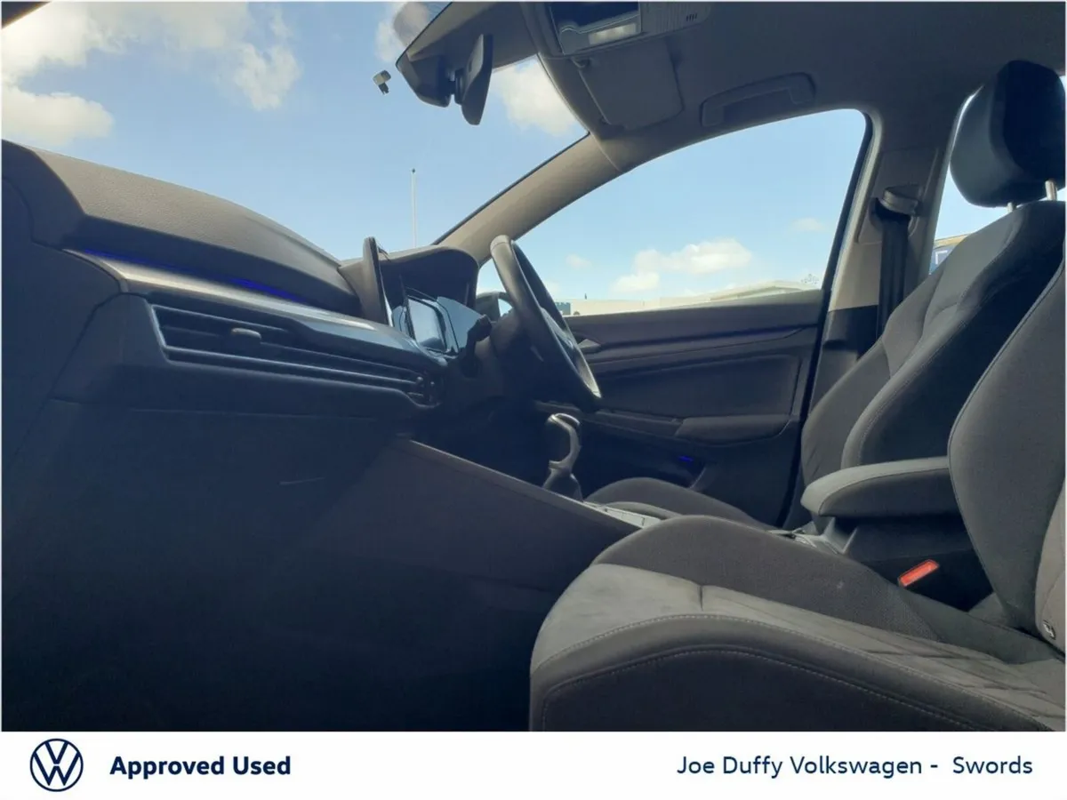 Volkswagen Golf 1.5 TSI 130HP Style - Image 4