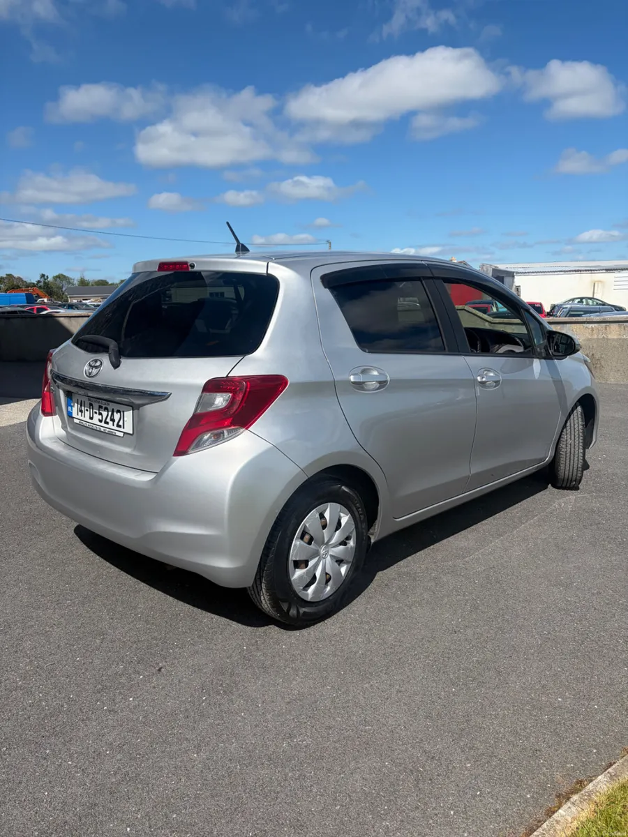 Toyota Vitz 2014 - Image 4
