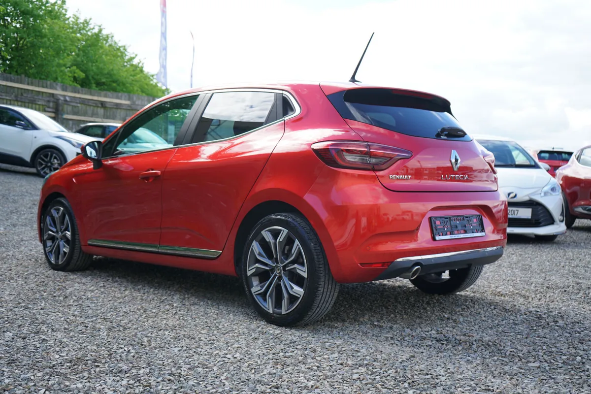2021 Renault Clio Lutecia - Image 5