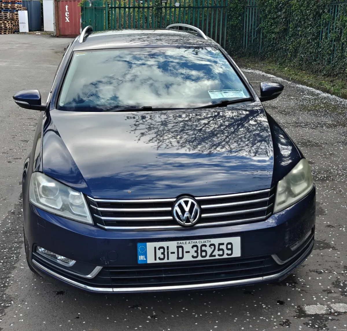 Volkswagen Passat - Image 1