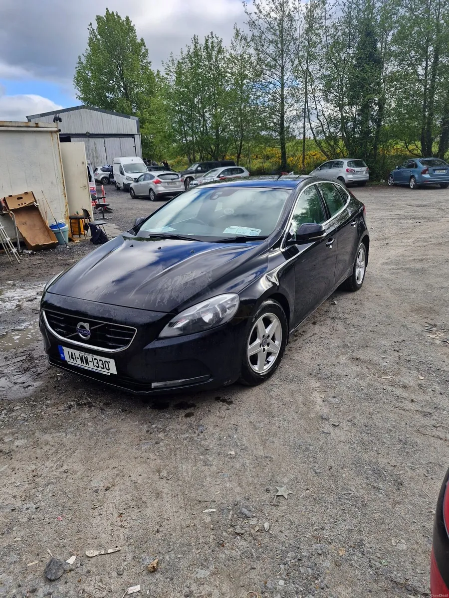 Volvo V40 2014 new nct - Image 1