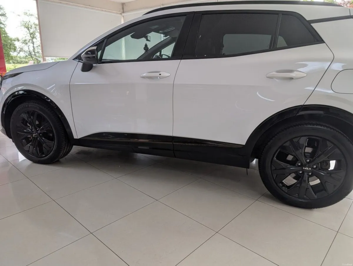 Kia Sportage Plug-in Hybrid - Image 3
