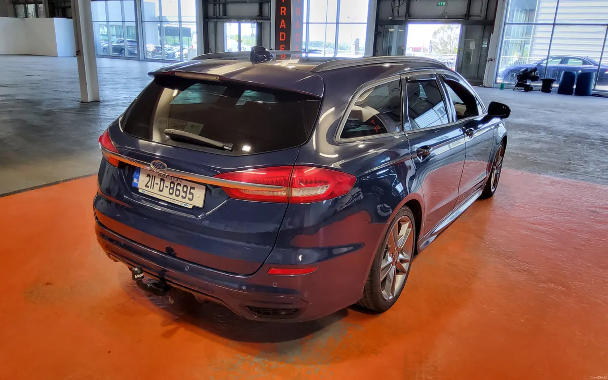 Ford Mondeo 2021 - Image 4