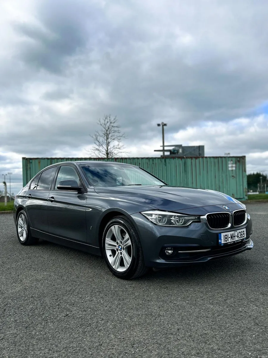 BMW 330e - Image 1