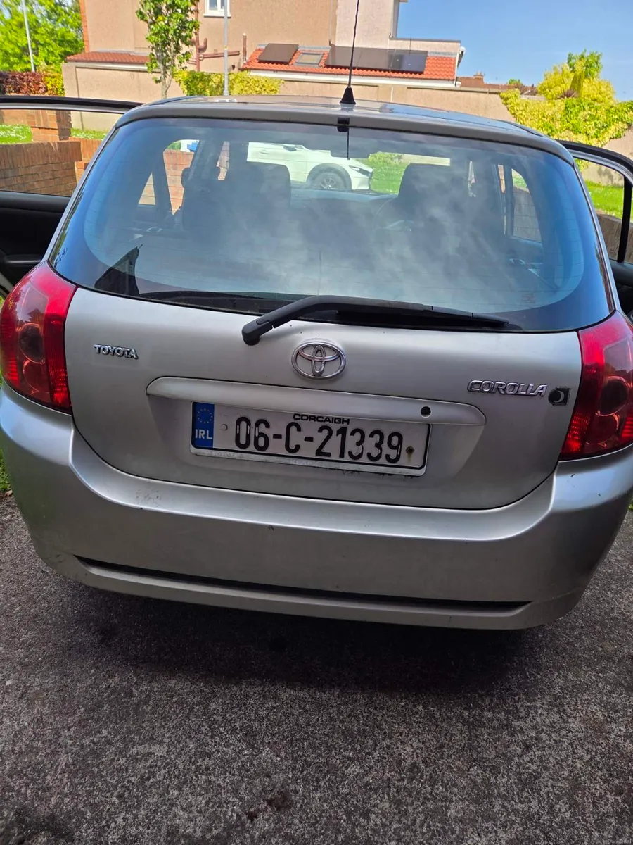 Toyota Corolla - Image 2
