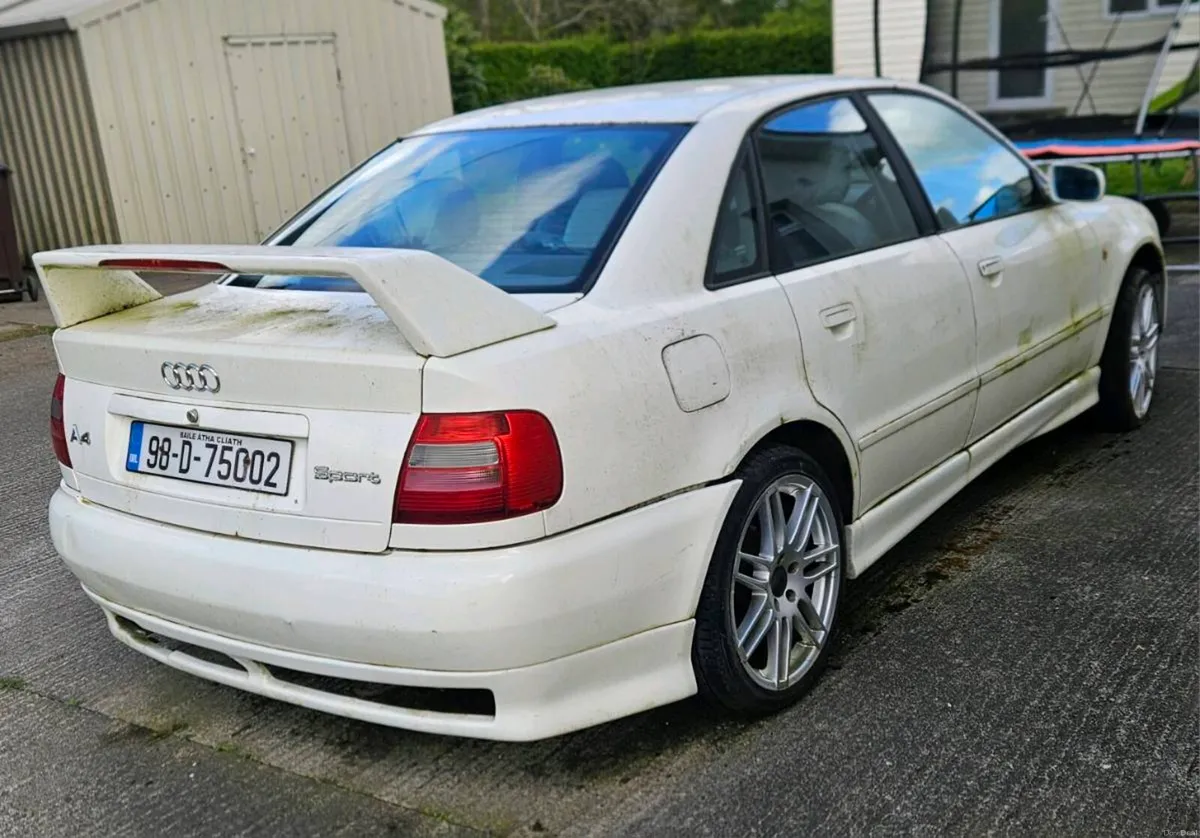 Audi A4 - Image 2