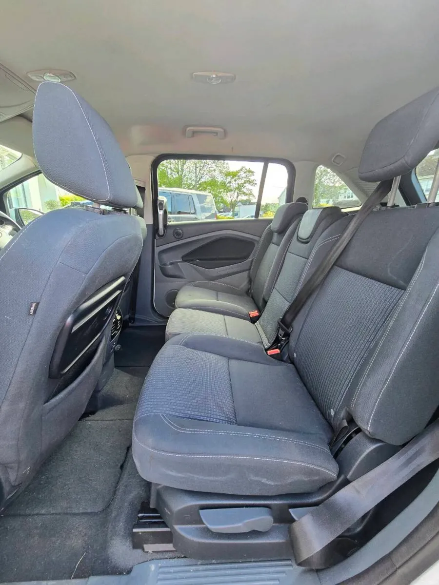 Grand Ford C-Max 1.6 TDCI Titanium - Image 2