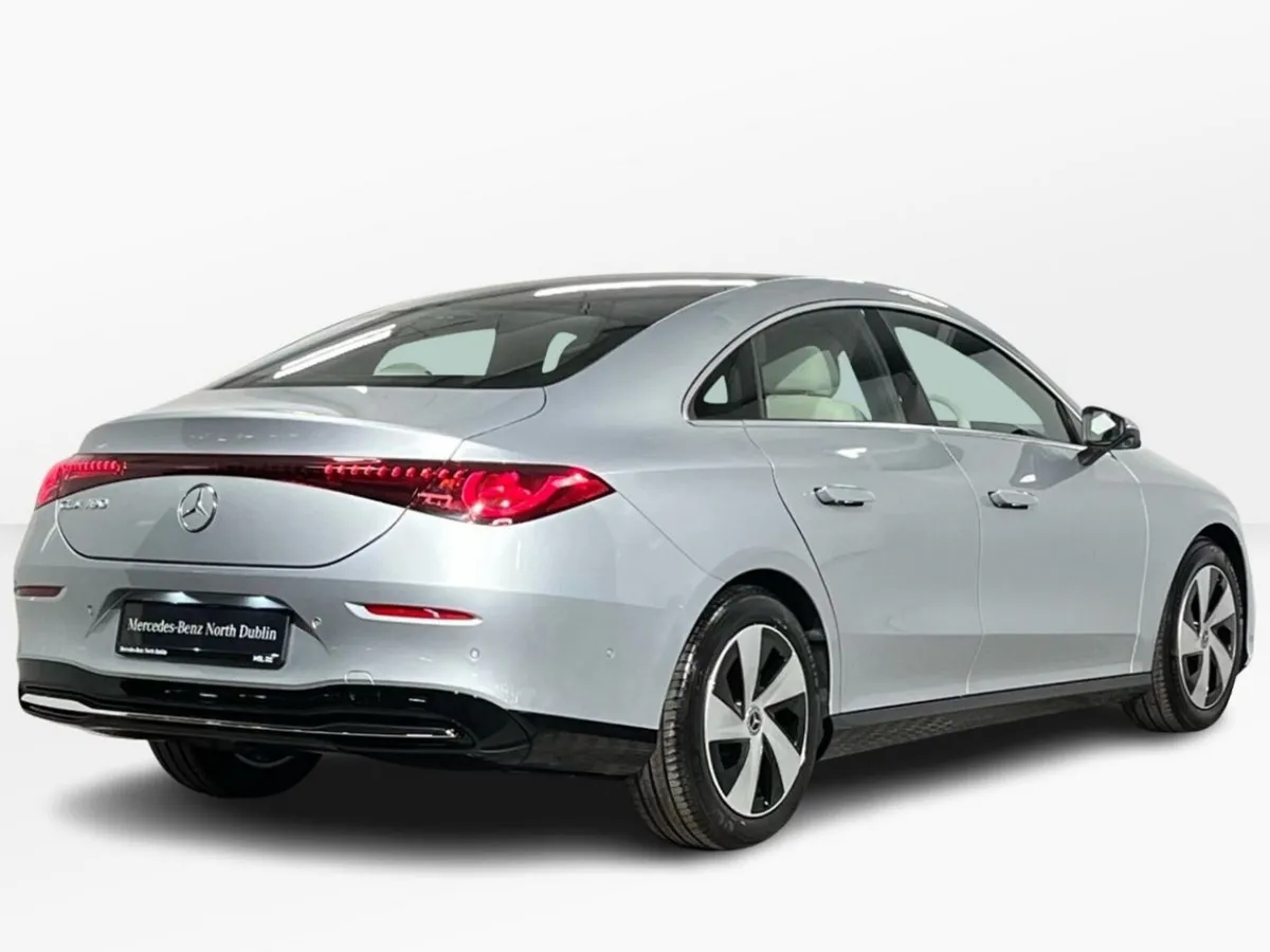 Mercedes-Benz CLA 180 Progressive - 17 Inch Alloys - Image 3