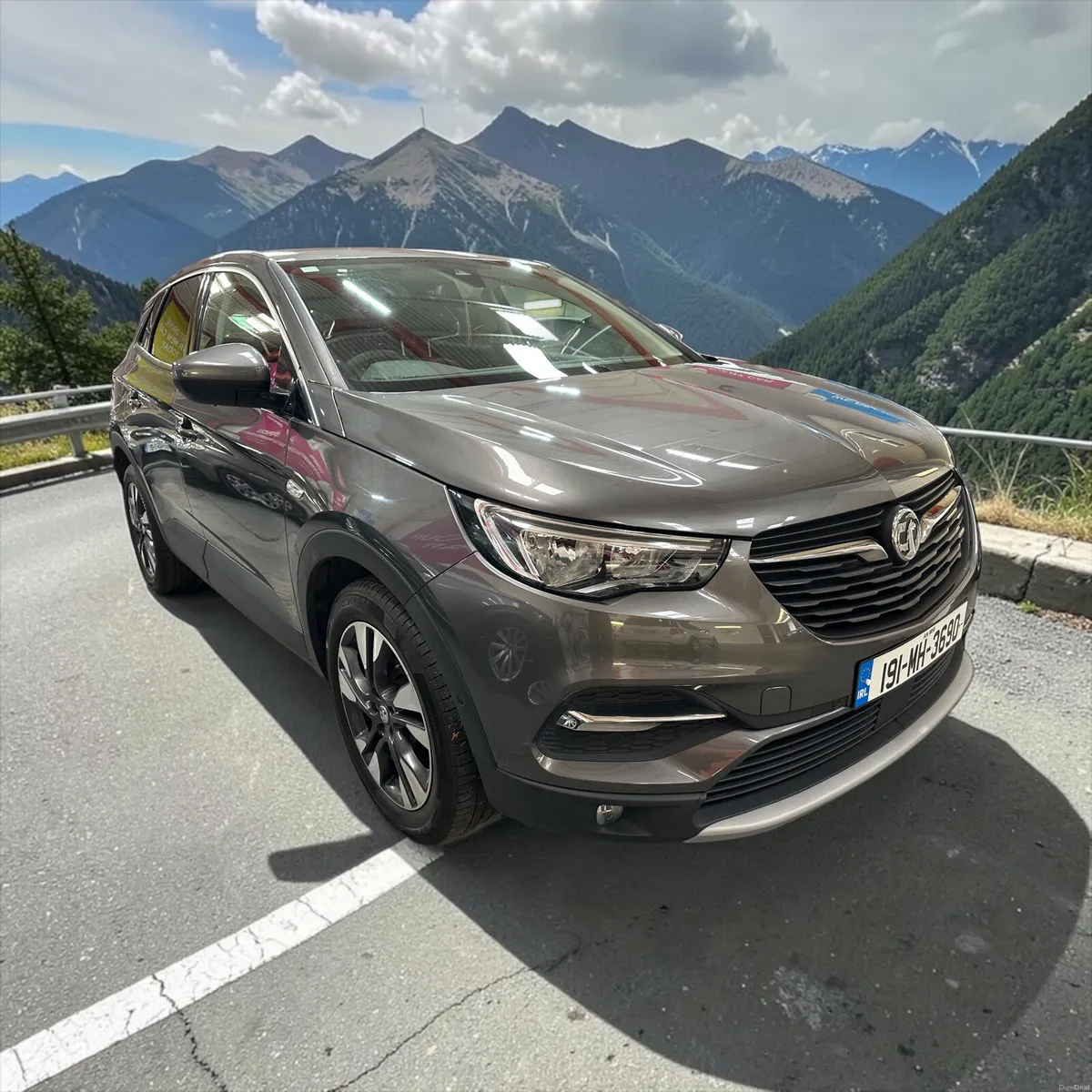 Vauxhall Grandland X 1.5 diesel - Image 1