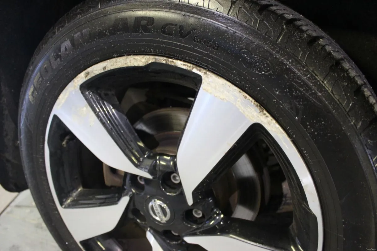 Nissan Qashqai 1.2 PET SV PREMIUM (TENDER 21) - Image 2