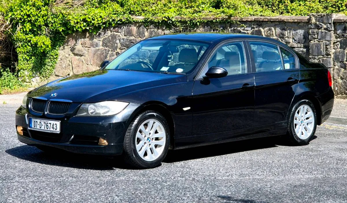 BMW 318i ▪︎ NCT & TAX ▪︎ - Image 3