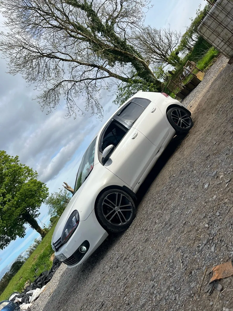 Car - Image 2
