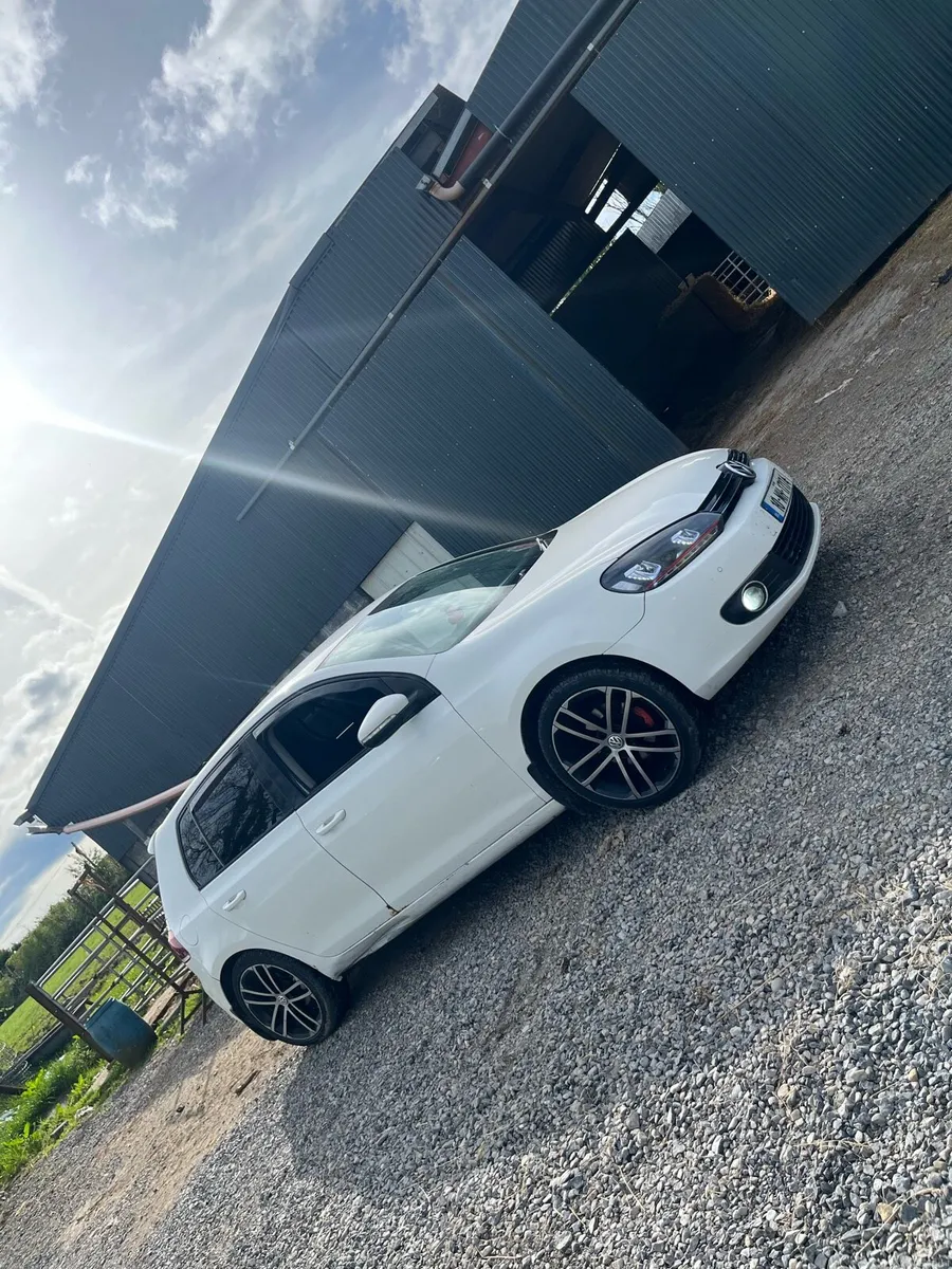 Car - Image 3