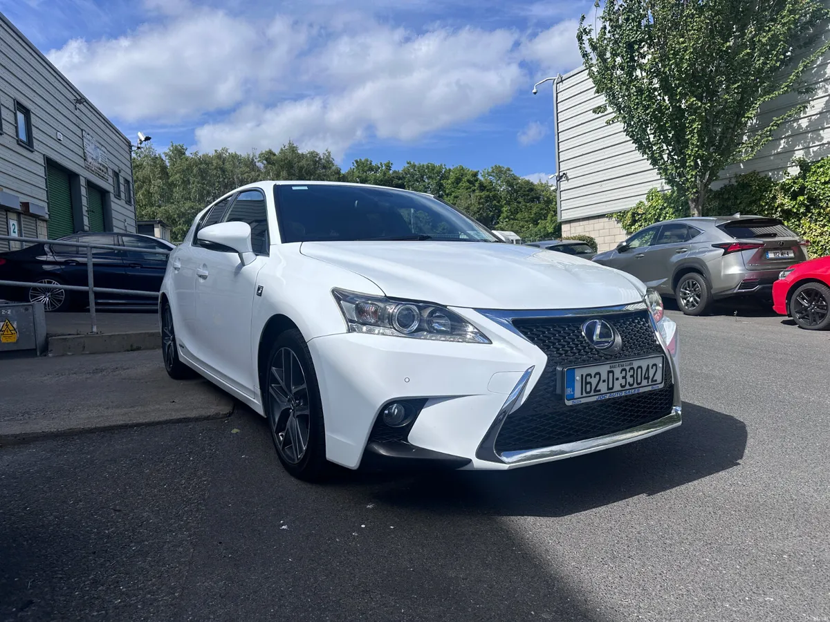 Lexus CT200H F Sport, 2016 - Image 4