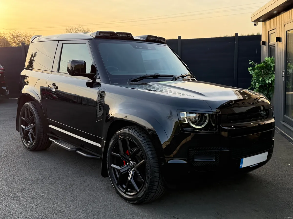 2025/252 LANDROVER DEFENDER 90 HARDTOP XDYNAMIC - Image 3