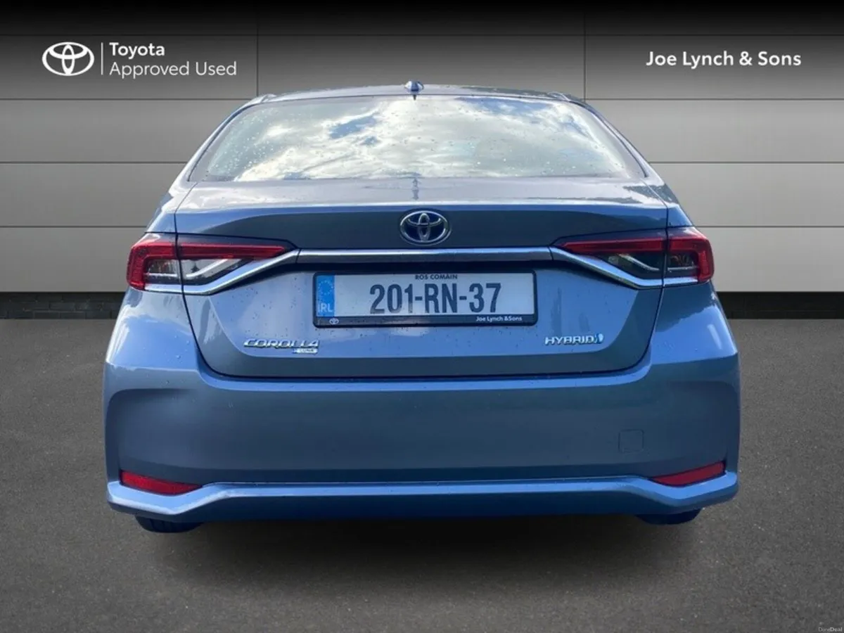 Toyota Corolla COROLLA HYBRID LUNA SAL - Image 4