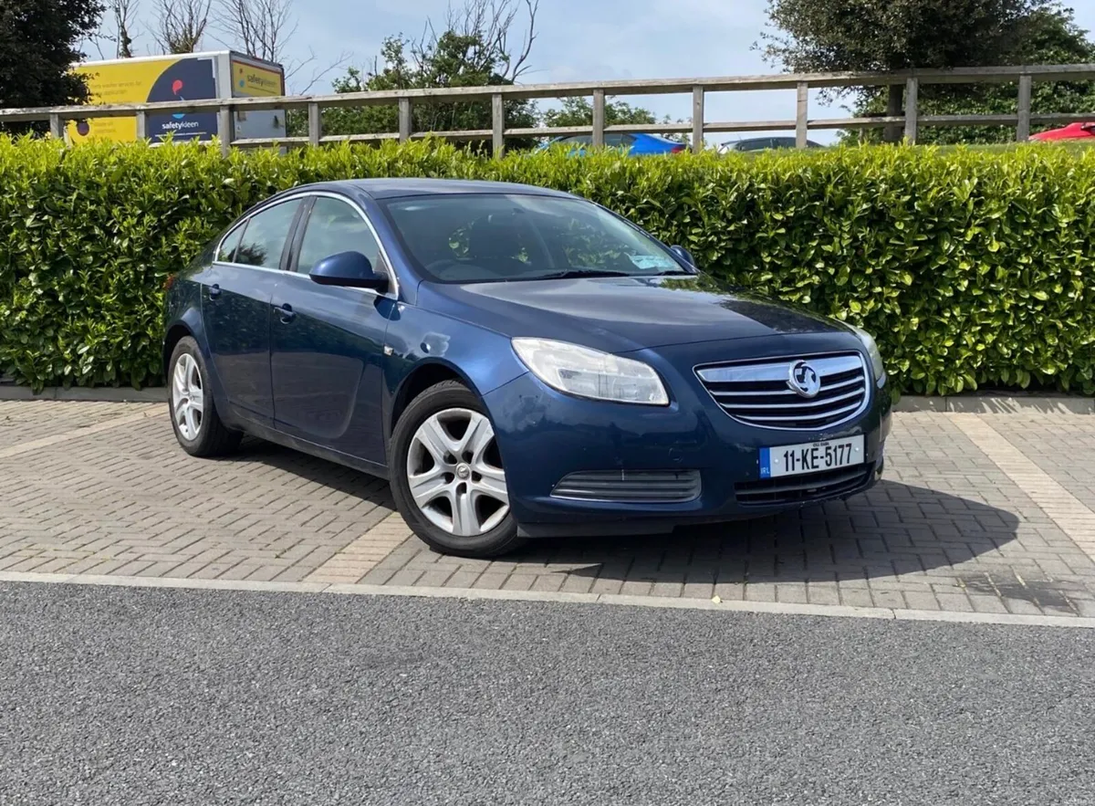 VAUXHALL INSIGNIA 2.0 DIESEL NCT 06/26 - Image 1